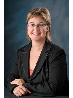 lori sorge head shot